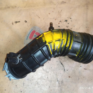 Гофра впускного коллектора Honda K24A3 Accord CL9/CM2 резиновая ДЕФЕКТ 17228-RBB-000 ( RBB )