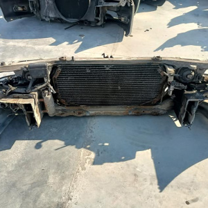 Ноускат Toyota Vista SV40 a/t ф.32-152.т.32-154.без габаритов,без радиатора охлаждения