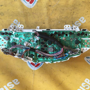 Панель приборов TOYOTA Camry CV40 83100-32621