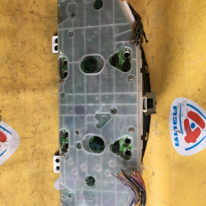 Панель приборов Mazda Familia BJ5W B30L