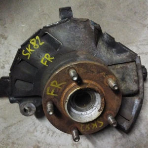 Ступица Mazda SK22M Bongo '2001 перед, прав 4WD ABS 5шп. голая