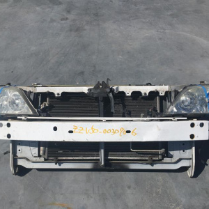 Ноускат Toyota Vista ZZV50 '2000-2002 a/t дефект крепления левой фары (без бампера) ф.32-174 хром