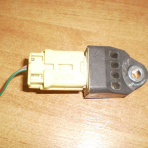 Датчик удара Subaru Forester SH5 зад, прав 98237-AG000