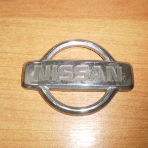 Эмблема Nissan