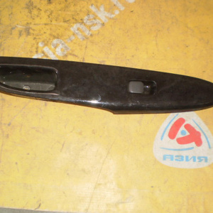 Пульт стеклоподъемника TOYOTA Prius NHW10 перед, лев 74232-47020