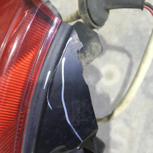 Стоп Nissan 220-24765 L AD/Wingroad Y11 '1999-2002 желт деф.корпуса