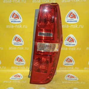 Стоп Hyundai H1/Grand Starex TQ '2007- R (скол на стекле сверху, трещина на корпусе снизу) 92402-4H0