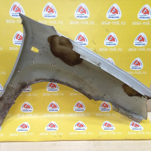 Крыло Hyundai Tucson JM/BH перед, лев с накладкой, под повторитель (вмятины)