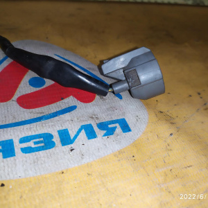 Разъём датчика положения воздушной заслонки / MAP-сенсора Honda HR-V GH2/UA4/RA7/CF4/RA1 D16A/J25A/F23A/J30A/B20B/F20B/F18B/J35A/F22B 3 конт. круглый 