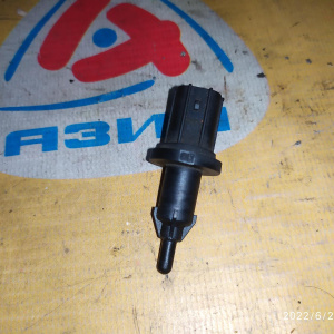 Расходомер Honda D15B/D17A/K20A/K24A/L15A Stream RN1/RD7/CL7/CJ1/EU1//GD1 2 конт. Датчик температуры впускного коллектора 37880-PLC-004