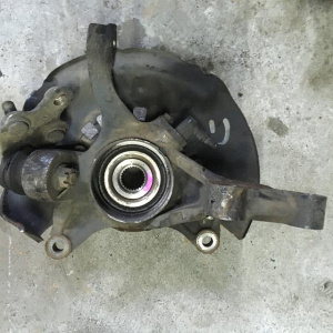 Ступица TOYOTA ACR30/ACR30W Estima перед, лев 2WD ABS БЕЗ ДИСКА  И СУППОРТА