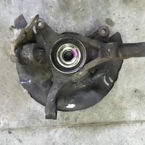 Ступица TOYOTA ACR30/ACR30W Estima перед, прав 2WD ABS БЕЗ ДИСКА  И СУППОРТА