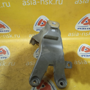 Кронштейн опоры двигателя Audi CDNC A4 B8/8K2/8T3 перед, прав 8K0199308BT