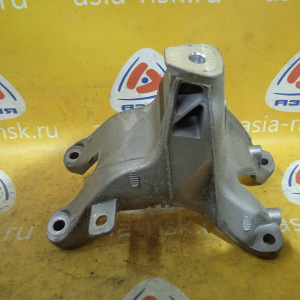 Кронштейн опоры двигателя Audi CDNC A4 B8/8K2/8T3 перед, прав 8K0199308BT