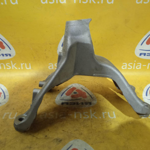 Кронштейн опоры двигателя Audi CDNC A4 B8/8K2/8T3 перед, прав 8K0199308BT