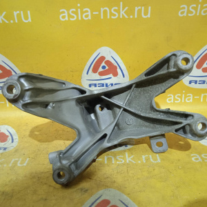Кронштейн опоры двигателя Audi CDNC A4 B8/8K2/8T3 перед, прав 8K0199308BT