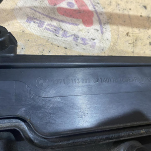 Корпус воздушного фильтра BMW X5 E53/E70 M57N/M57N2 Крышка (дефект) 13717793203