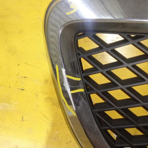 Решетка радиатора Hyundai Terracan HP/EF '2004- (дефект креплений, трещина) 86252-H1060