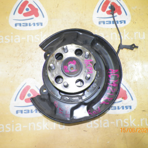 Ступица Toyota ACM21/ACM21W Ipsum зад, прав 2WD ABS [диск] Голая без диска и суппорта и колодок. 42450-44020.42450-44040