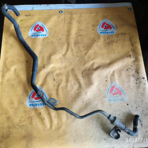 Патрубок теплообменника кпп Nissan Serena C25 MR20-DE '2010-2012 2WD/4WD CVT низ с помпы на теплообменник