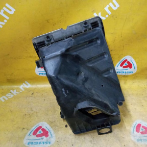 Корпус воздушного фильтра Audi A4 B6/8E2/B7/8EC BGB 03G133835A