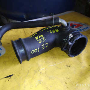 Гофра впускного коллектора Toyota 2C Corolla CE100 резиновая на коллектор 17881-64241