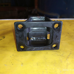 Подушка двигателя Toyota 7K-E Lite Ace Noah/Town Ace Noah KR42 2WD m/t 12303-64110