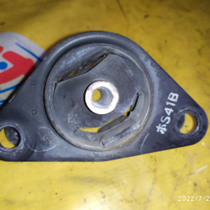 Подушка двигателя Mazda/Nissan F8/R2/RF Bongo#Vanette SK82V/SK22V/SKF2V 2WD задний привод m/t ДЕФЕКТ мкпп=акпп R 11330HA003