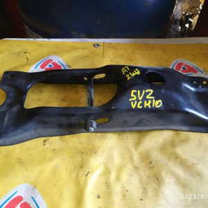 Крепление подушки ДВС Toyota 5VZ Granvia VCH10 2WD a/t зад. верх R