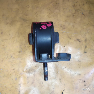Подушка двигателя Toyota 3S-FE Ipsum SXM15/SXN15 4WD a/t A243F Rear ДЕФЕКТ R 12371-74460 / 12371-74351