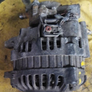 Генератор Mitsubishi 4D68 Chariot/RVR N48W/N28W 2 конт., с вакуумником  дефект крепления MD309844 / MD340511 / A3TN1281