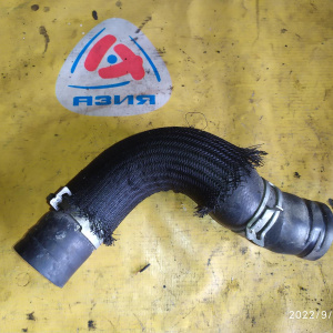 Патрубок  радиатора Nissan Skyline V37 VR30DDTT R в F верх