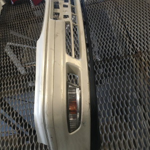 Бампер TOYOTA Mark II GX100 '1996 перед с. 22-253 (в сборе) 52119-22880