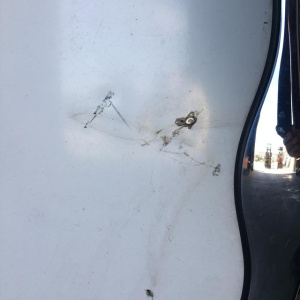 Капот TOYOTA Camry ACV30 с решеткой (с небольшим дефектом)