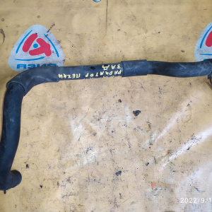 Патрубок радиатора печки Toyota 87245-2A500 Mark II LX90 2L-TE ВЕРХ, с головки на кран печки ( с заливной горловины )