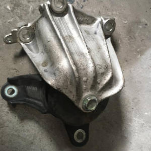 Подушка двигателя Honda K20A/K24A Accord CU/CW2 с кронштейном перед, лев