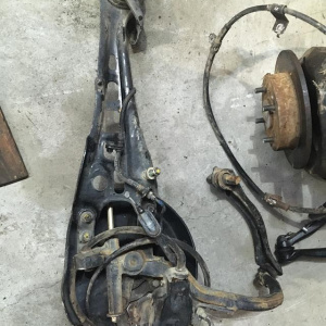 Ступица Honda CE4 Rafaga зад, прав +трос+рычаг