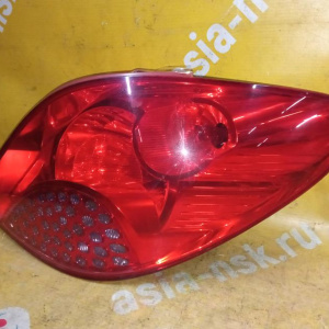 Стоп Peugeot 207 '2006-2009 R Hatchback (дефект, скол на корпусе) 9649986580