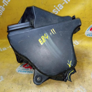 Корпус воздушного фильтра BMW X1 E84/E87/E90 N45N/N45B16A/N46N/N46B20BD без ДМРВ (дефект одного крепления) 13717561928 13717567422