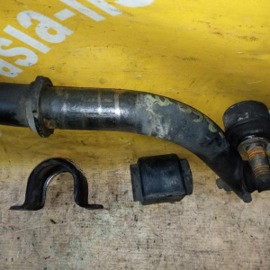 Стабилизатор Chevrolet GMT360/KC TrailBlazer '2005- F D=33 mm в сборе с втулками и линками 15201847