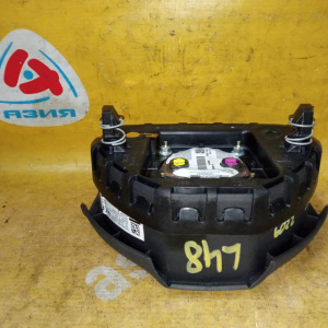 Подушка безопасности Opel Astra H A04 '2004-2015 с зарядом, 2 фишки, 3 спицы 39171215