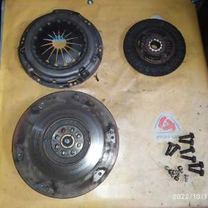 Маховик Toyota 2C/3C Lite Ace Noah CR50 m/t + корзина,  диаметр диска 212 мм. 13405-64040 + 31210-22120