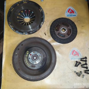 Маховик Toyota 2C/3C Lite Ace Noah CR50 m/t + корзина,  диаметр диска 212 мм. 13405-64040 + 31210-22120