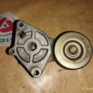 Натяжитель ремня гур Nissan VK45 Fuga Y50 11955AR010