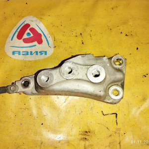 Крепление подушки ДВС Honda K24Z3 Accord CU2 2WD m/t перед, лев 75TA0