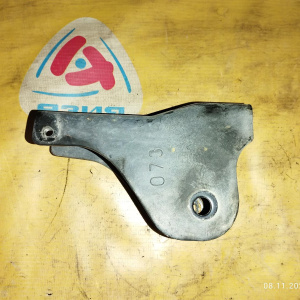 Крепление подушки ДВС Mitsubishi 4G63-T Airtrek/Outlander CU2W/CU4W перед, F ( 073 ) MD761073