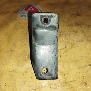 Крепление подушки ДВС Mitsubishi 4G63-T Airtrek/Outlander CU2W/CU4W перед, F ( 073 ) MD761073
