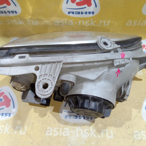 Фара Hyundai Santa Fe SM/BB '2000- лев 101-1199 фишка 3 конт. прямоуг. (сломано крепление) 9210126XXX
