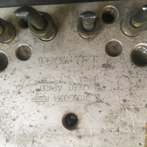 Блок ABS Nissan U30 Bassara 47660-AE400