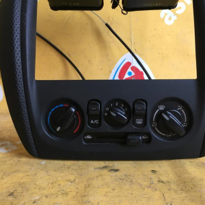 Климат-контроль Mazda BJ3P Familia B25